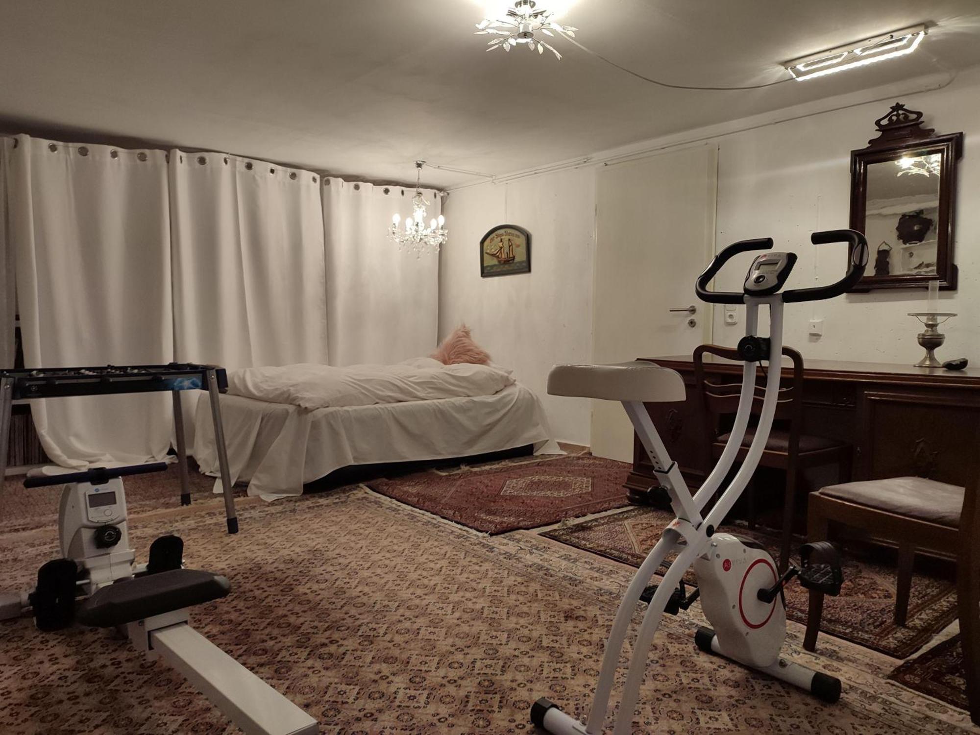 Elegant-Terraced-House-With-Bikes-Near-The-Lake-Children-At-Least-6-A-Old Штарнберг Экстерьер фото